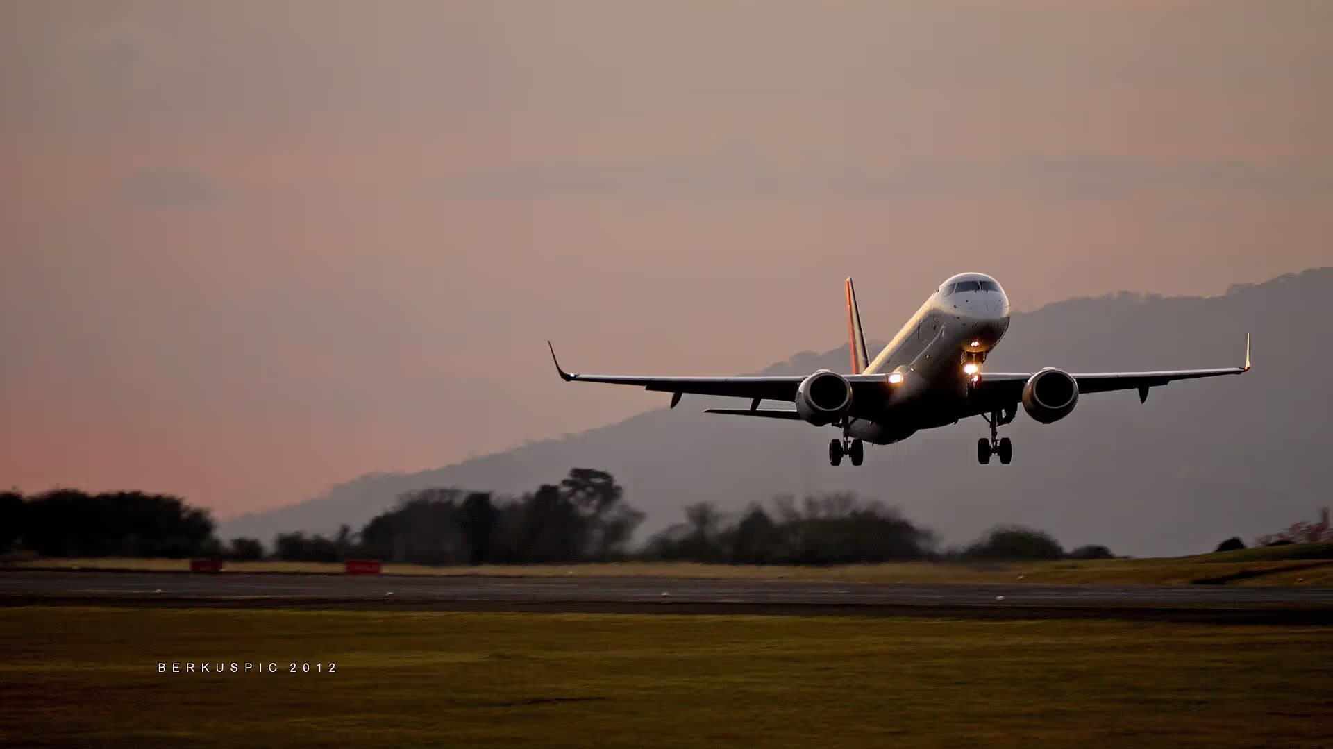 N987TA — Aircraft