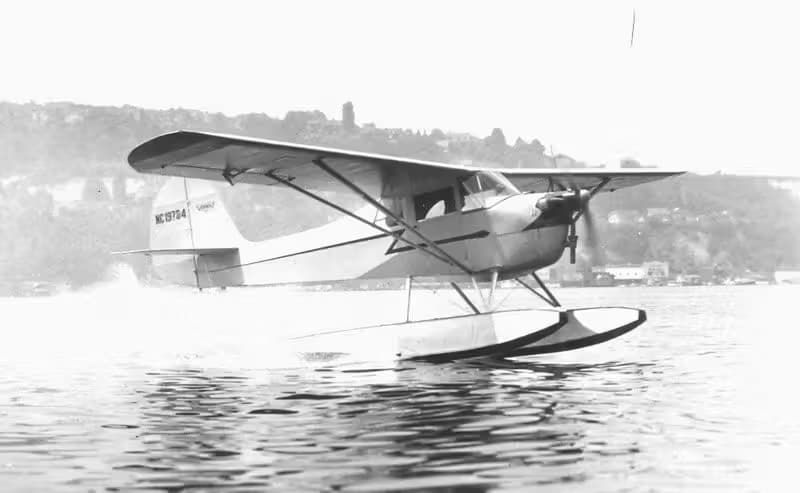 Unidentified — Floatplane