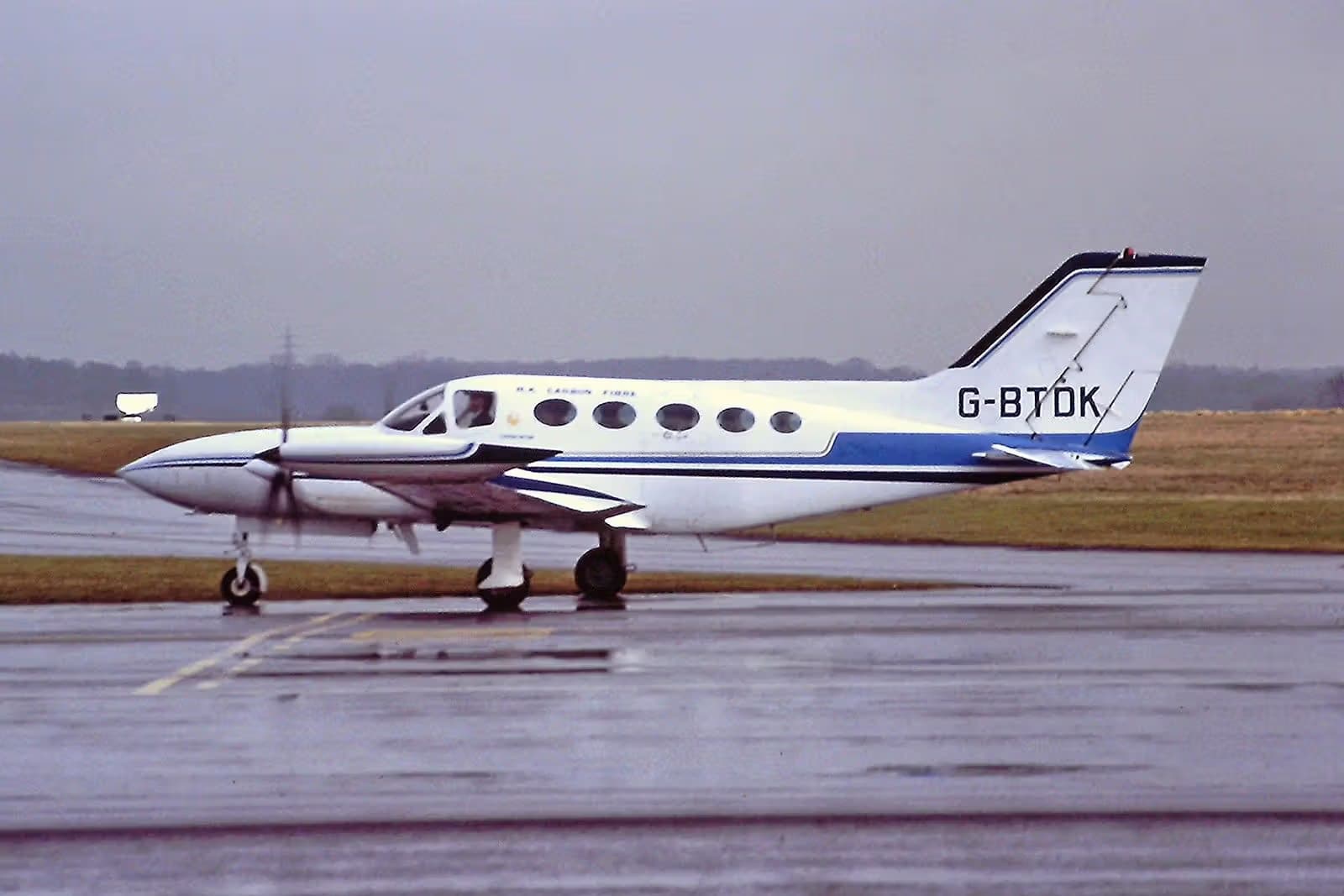 G-BTDK — Twin-engine aircraft