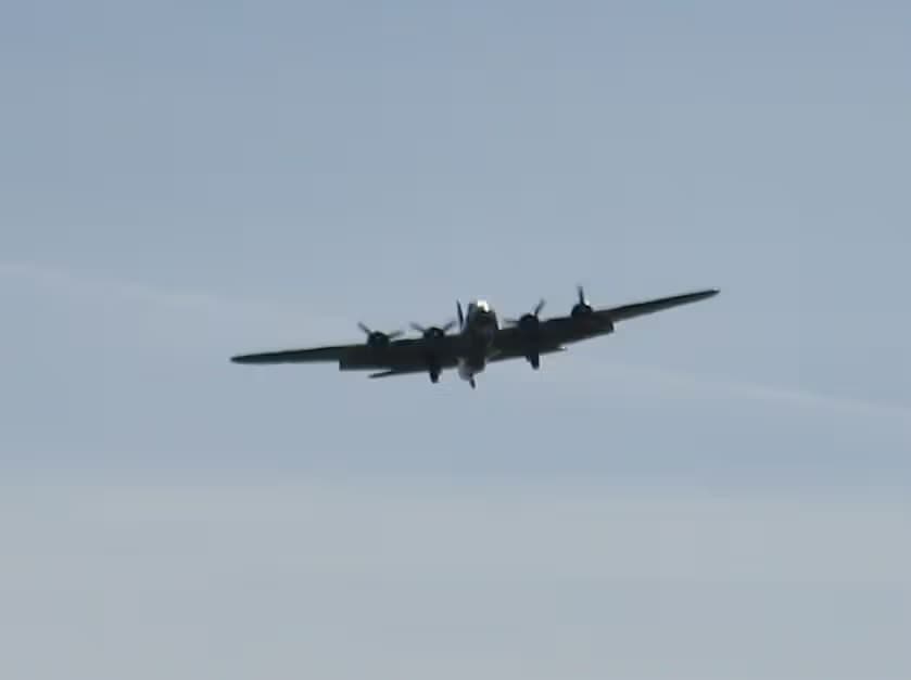 Unidentified — Warbird