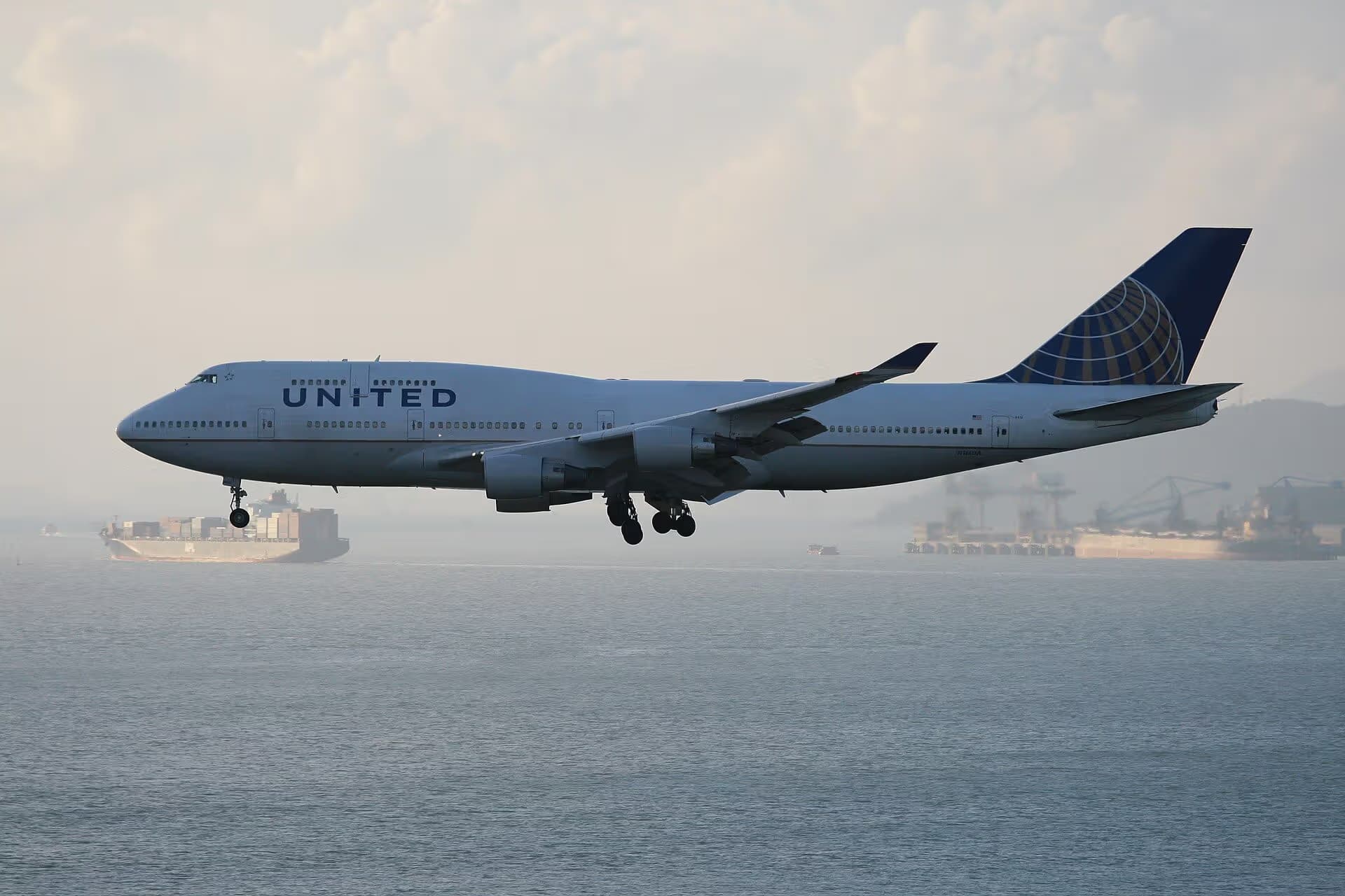 N116UA — Boeing