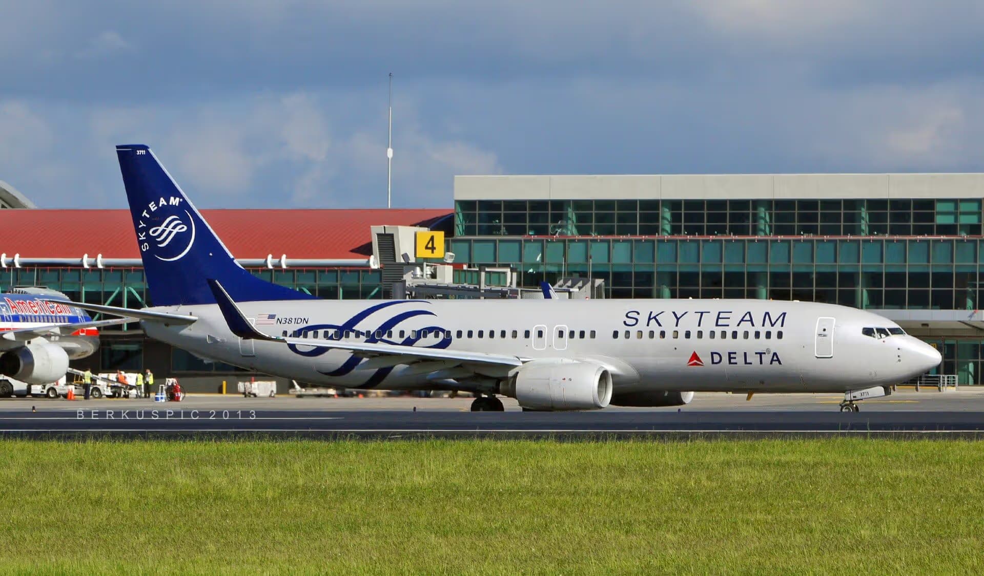 N381DN — Boeing