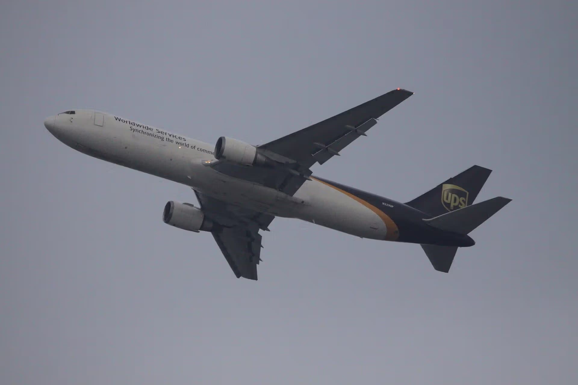N329UP — Boeing