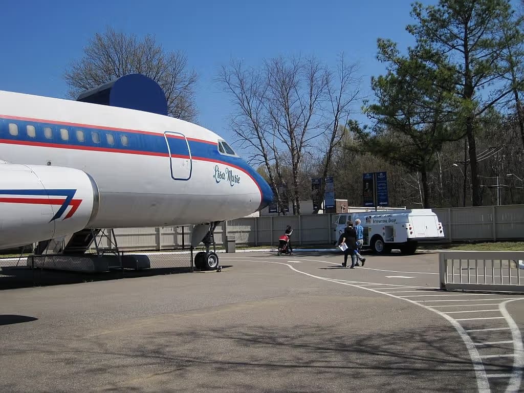 Unidentified — Aircraft