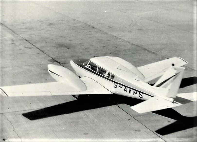 G-AVPS — Twin-engine aircraft