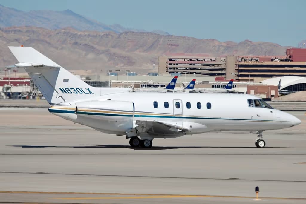N830LX — Business jet