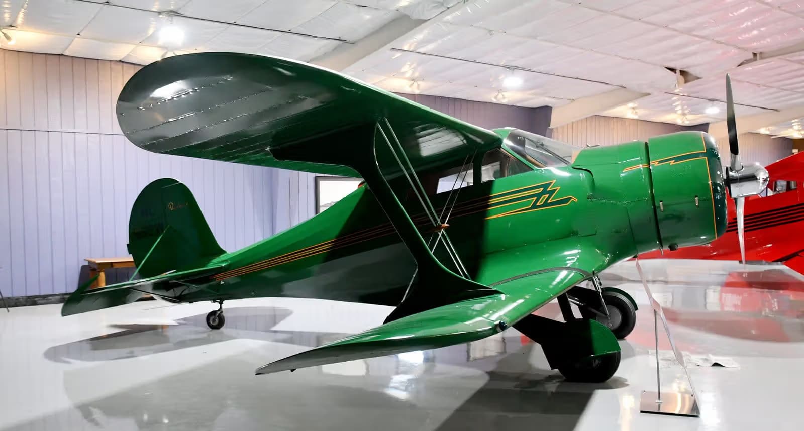 N962W — Beech