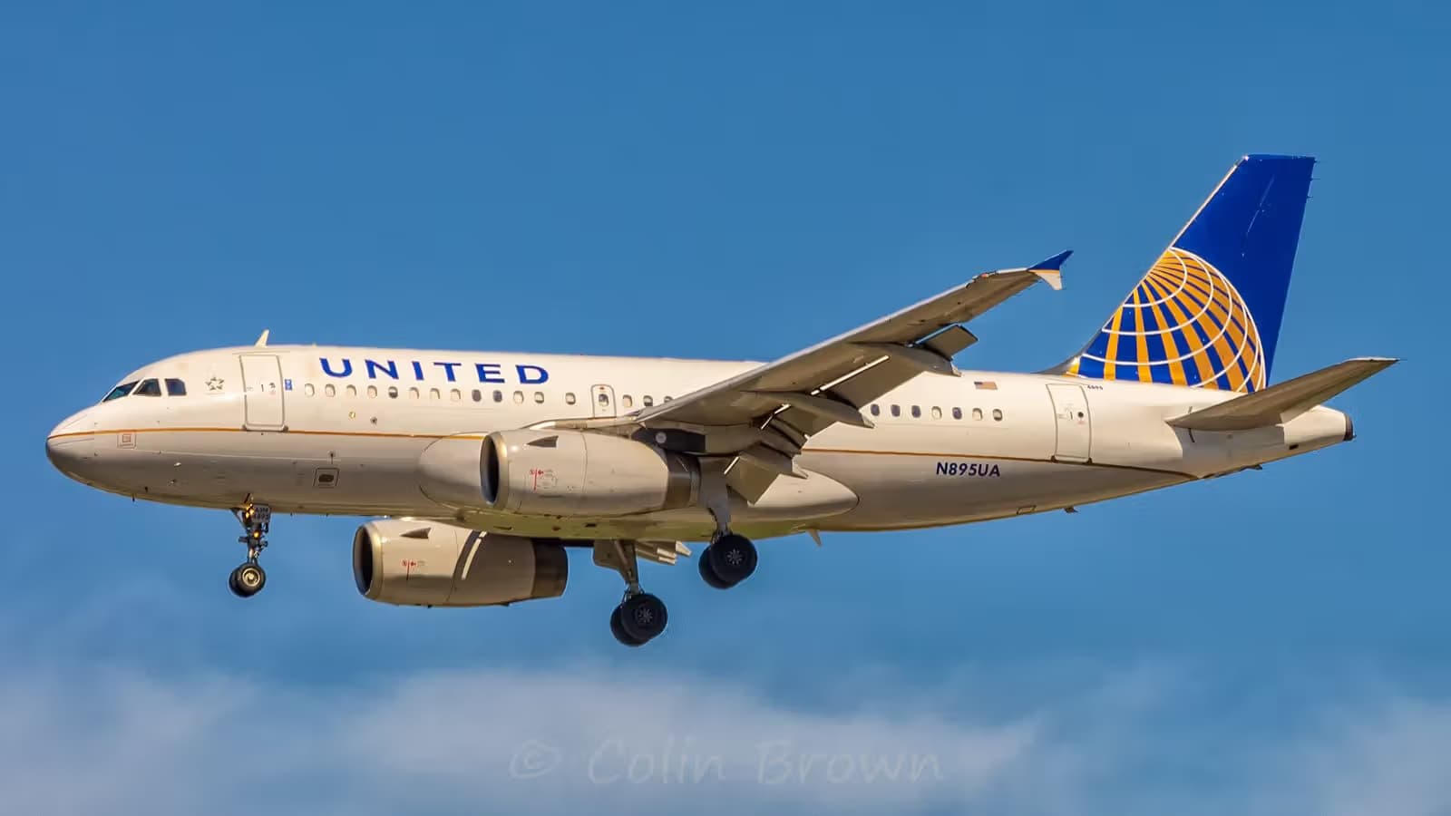 N895UA — Airbus