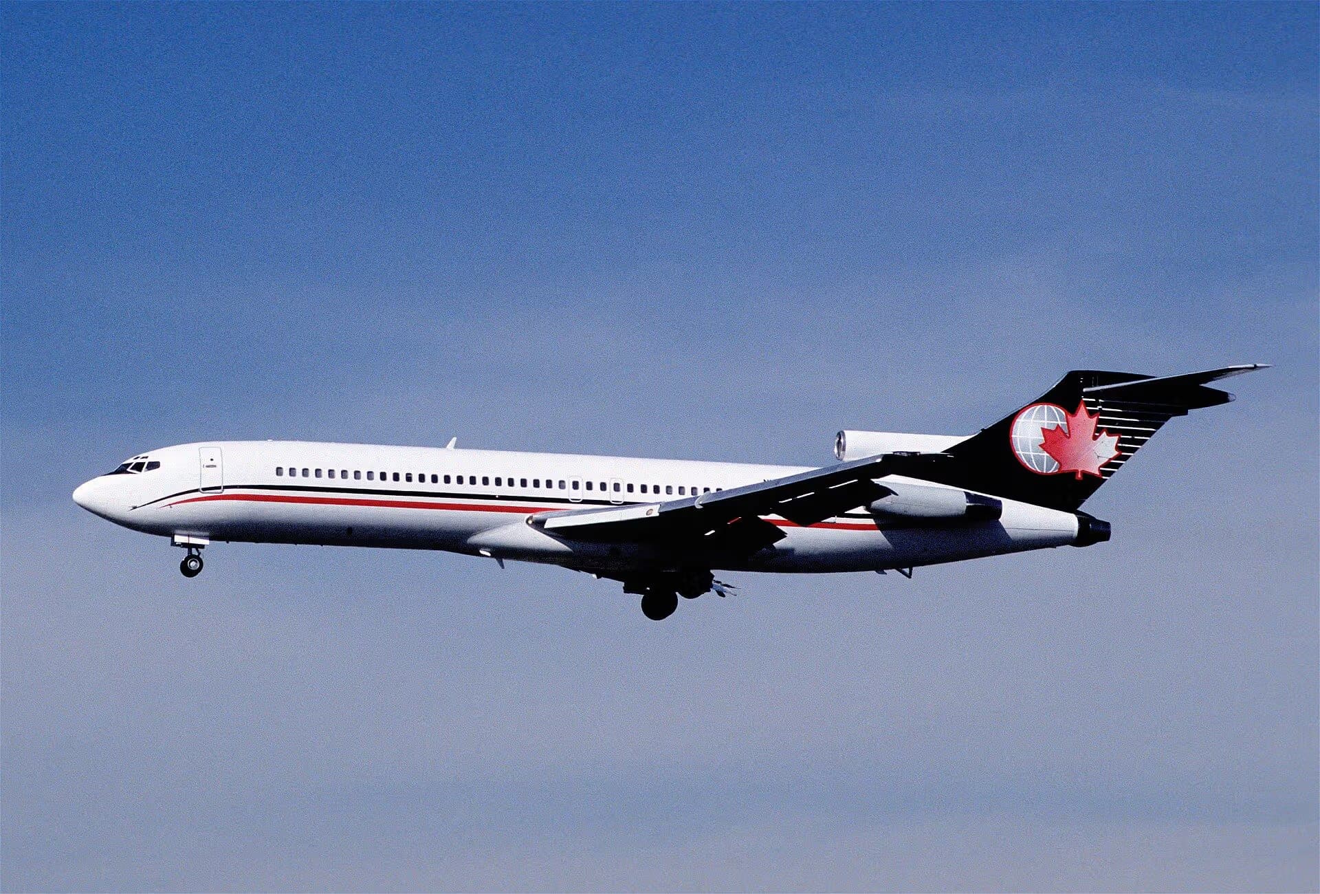 N104HR — Boeing
