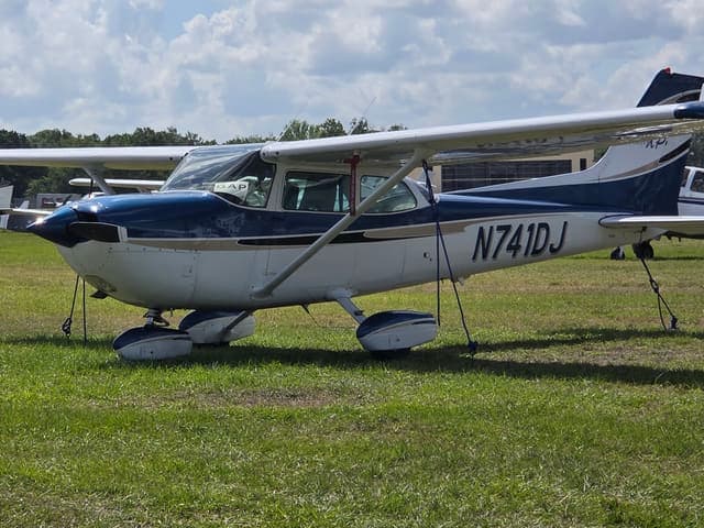 N741DJ - Cessna R172K Hawk XP