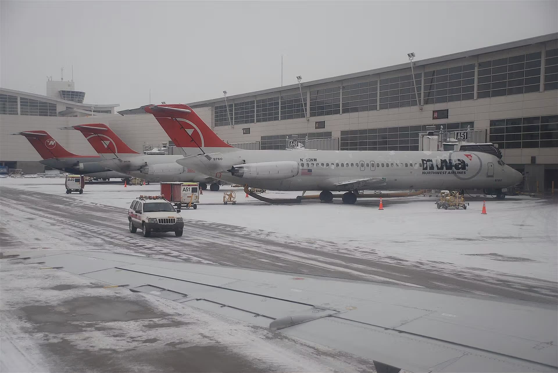 N760NW — Douglas