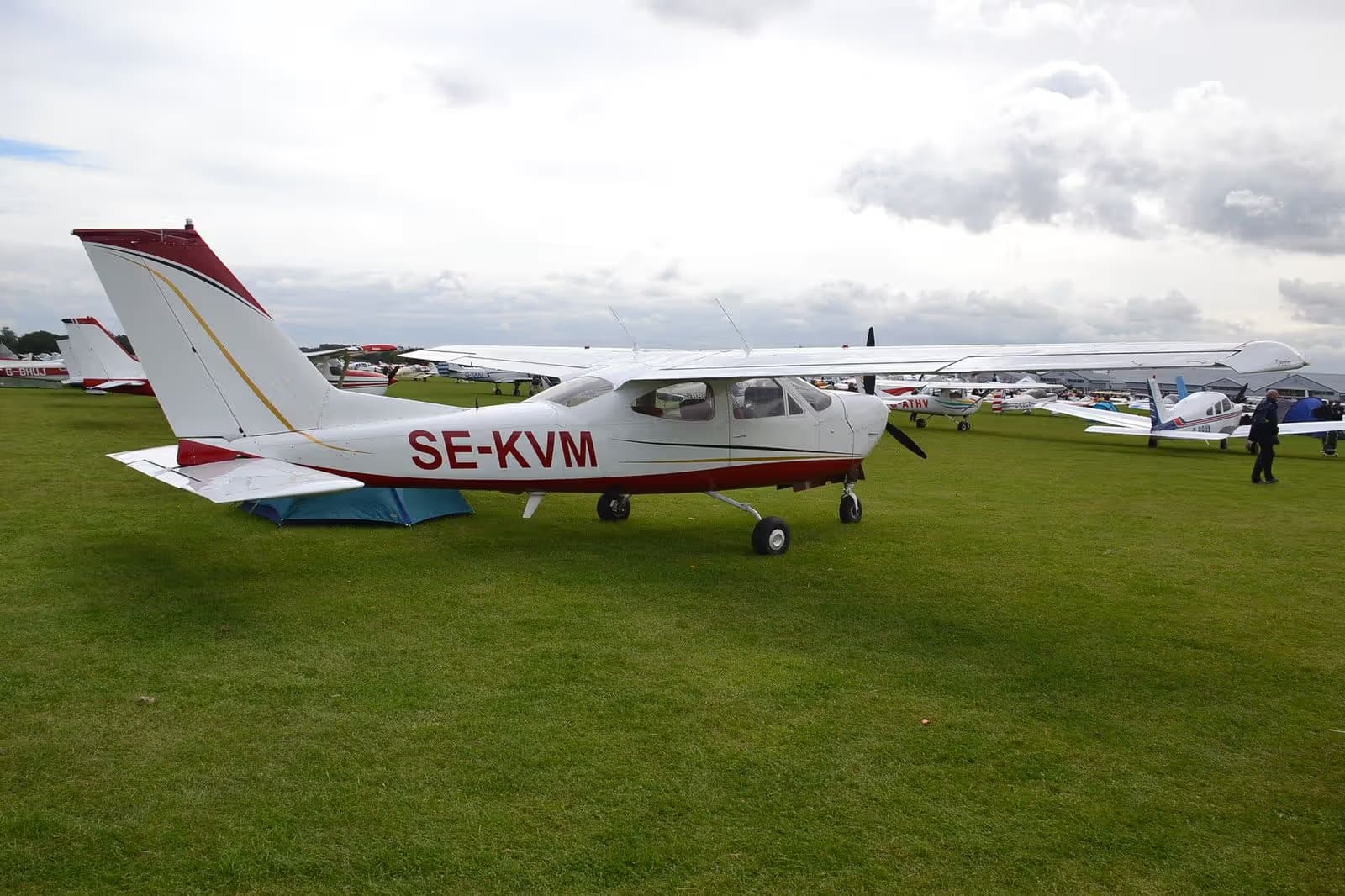 SE-KVM — Aircraft