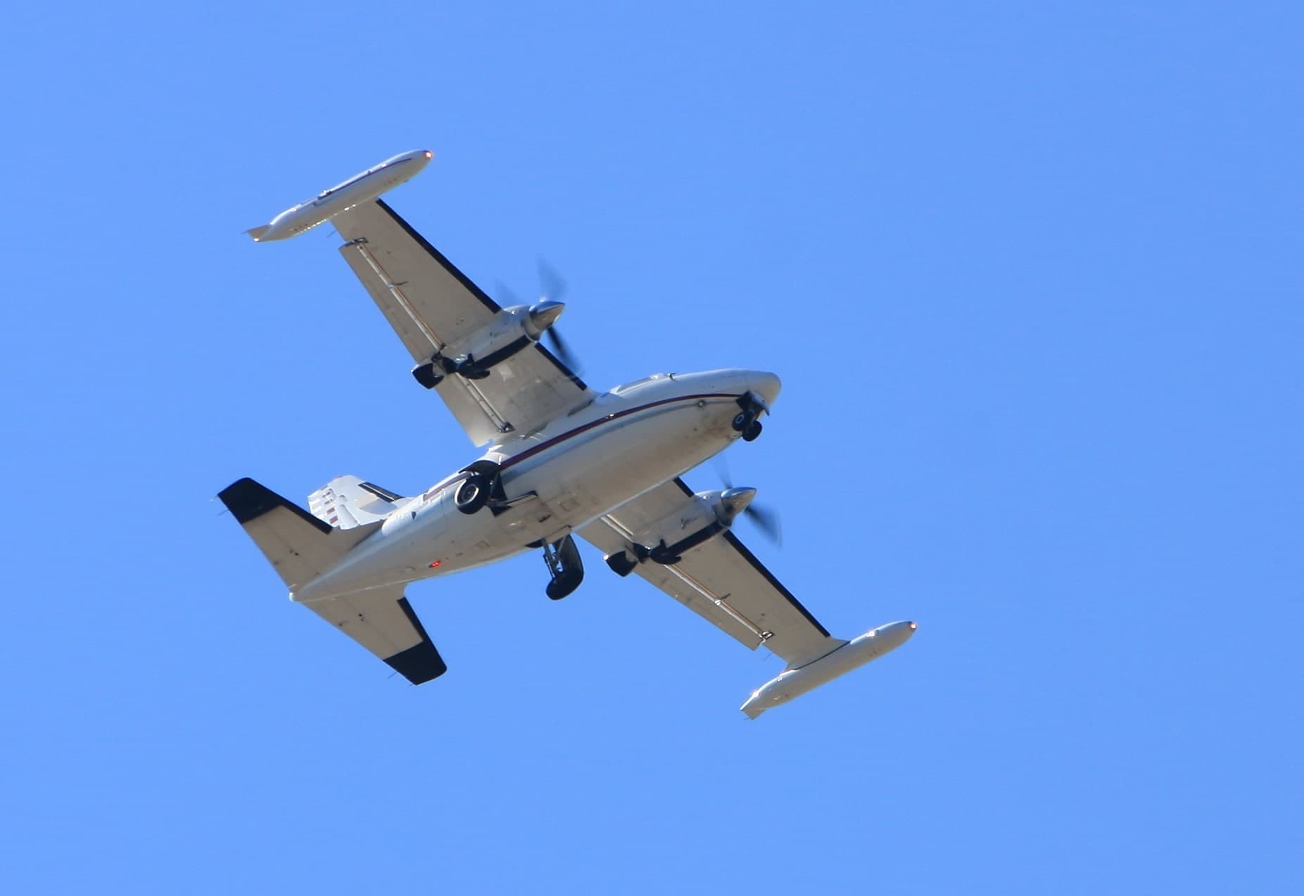 N281MA — Twin-engine aircraft