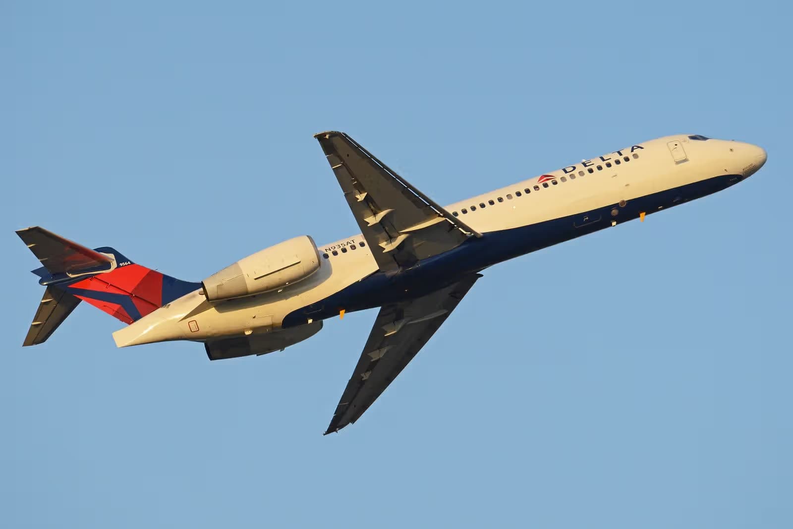 N935AT — Boeing