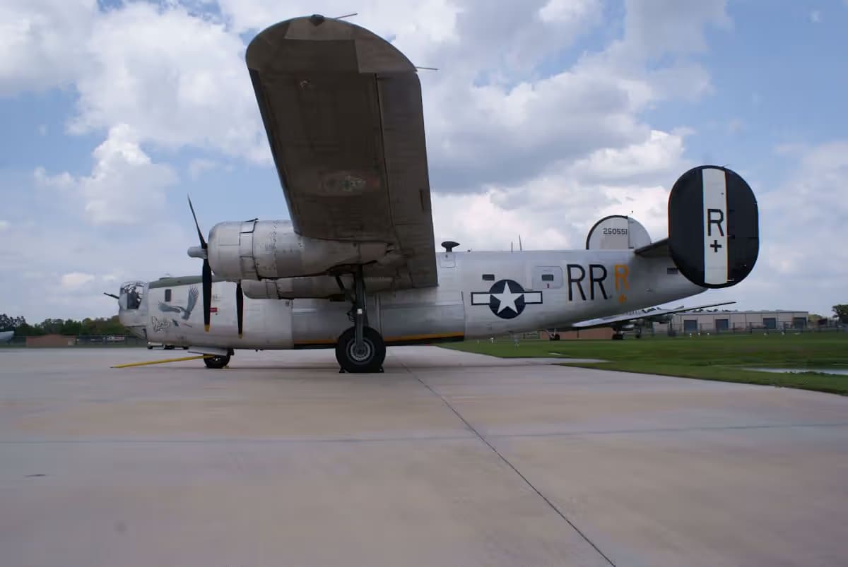 Unidentified — Warbird