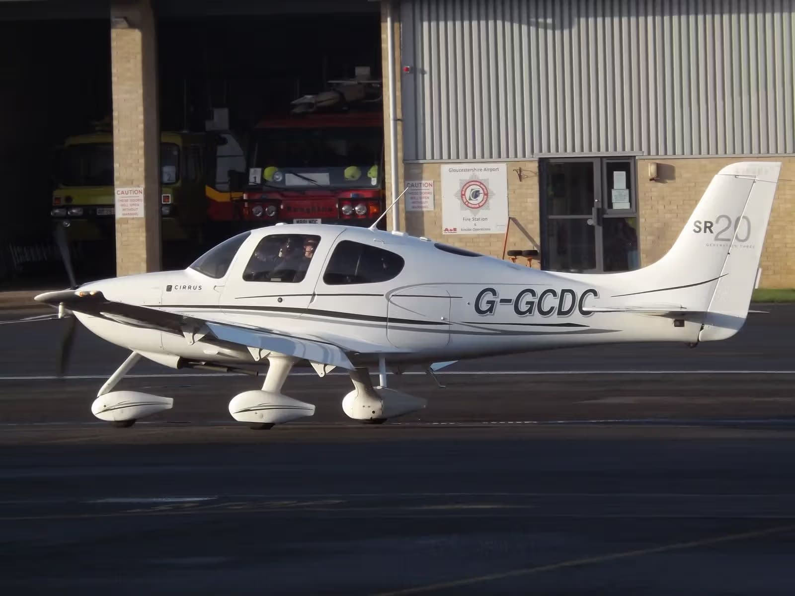 G-GCDC — Cirrus