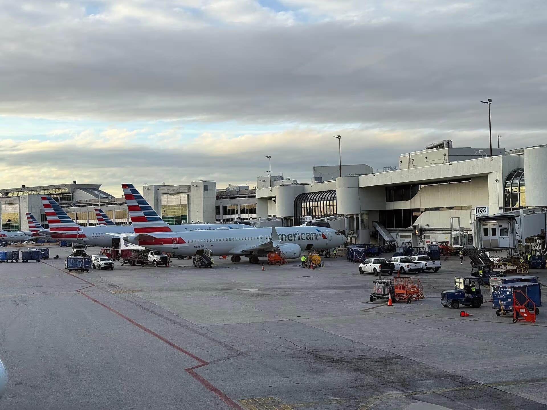 N336TM — Aircraft at Miami International Airport