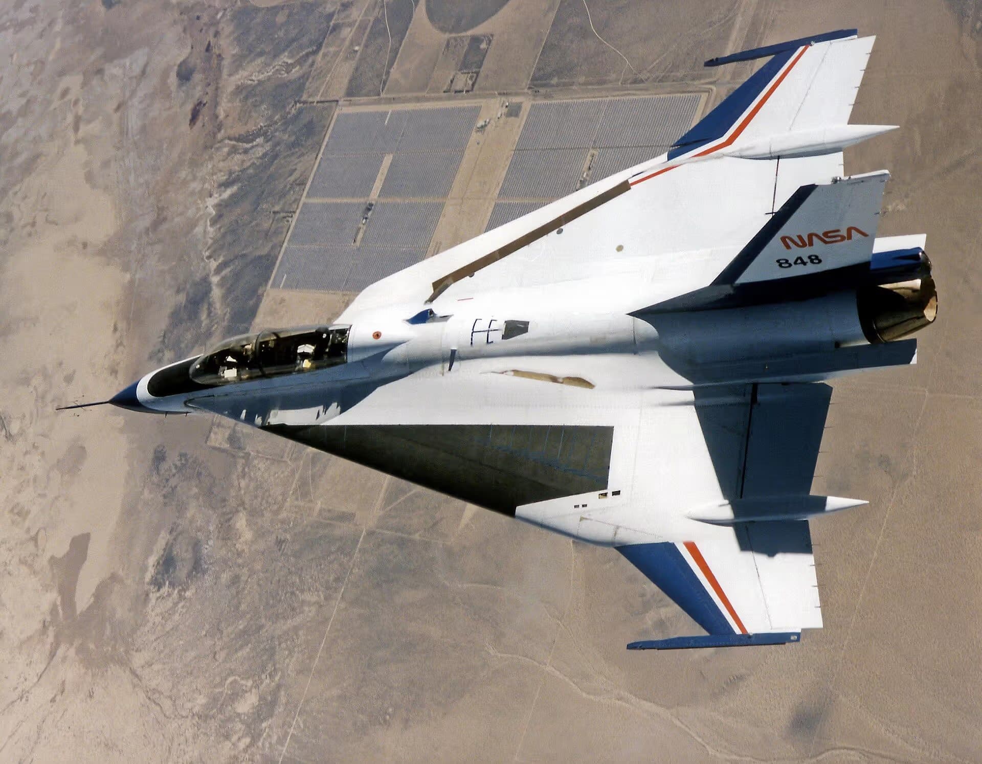 Unidentified — Single-engine aircraft