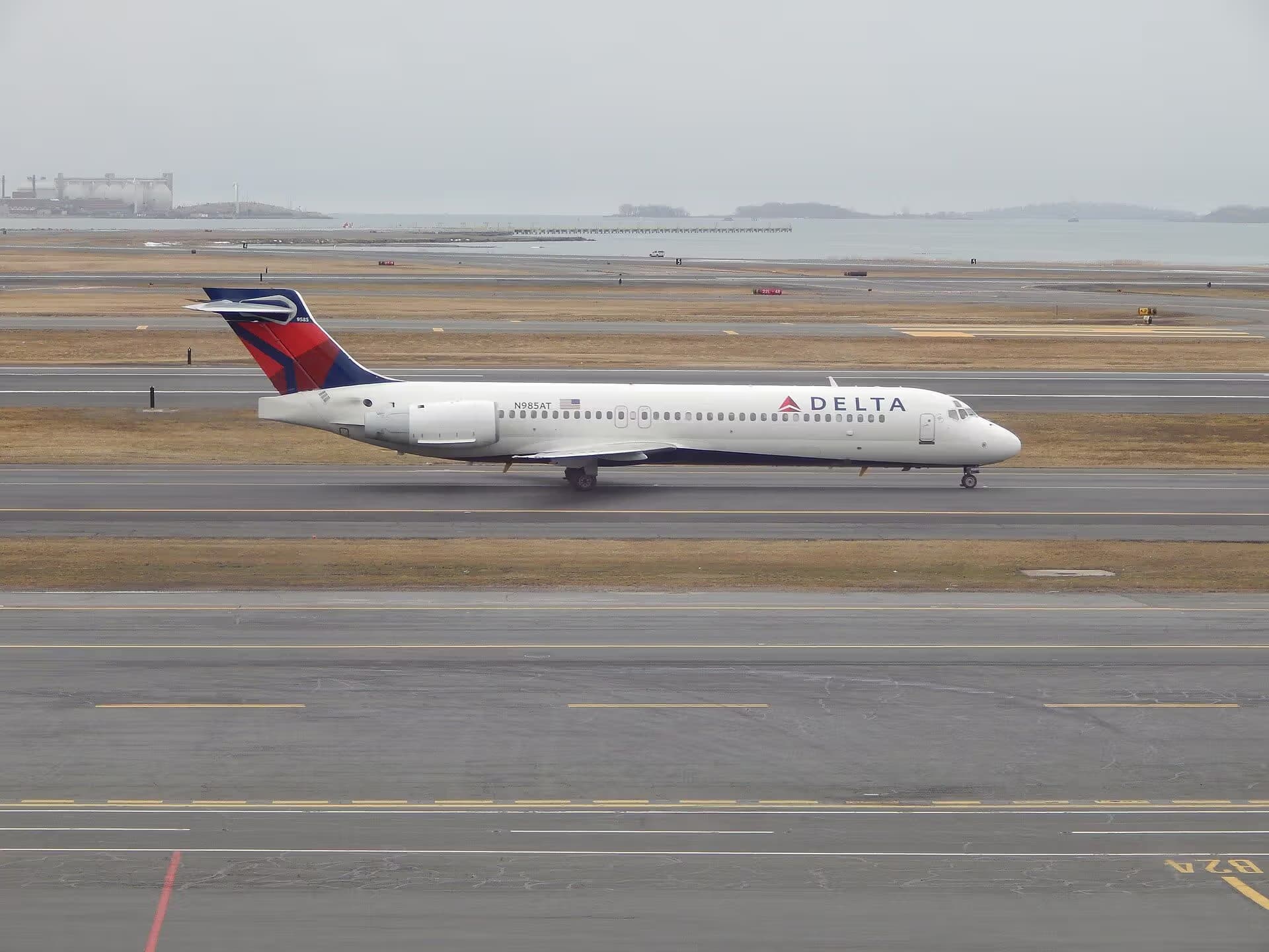 N985AT — Boeing