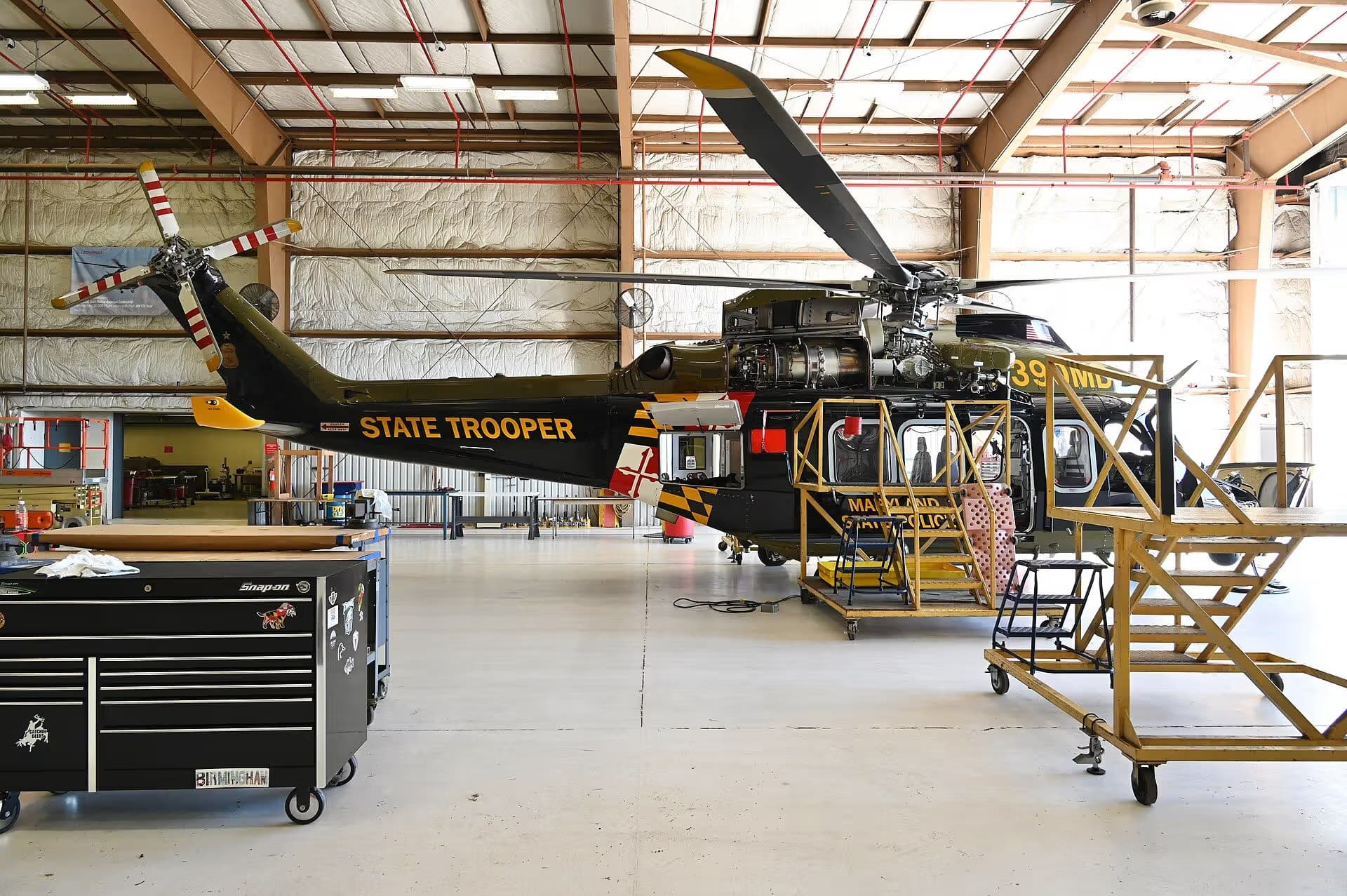 N390MD — Helicopter