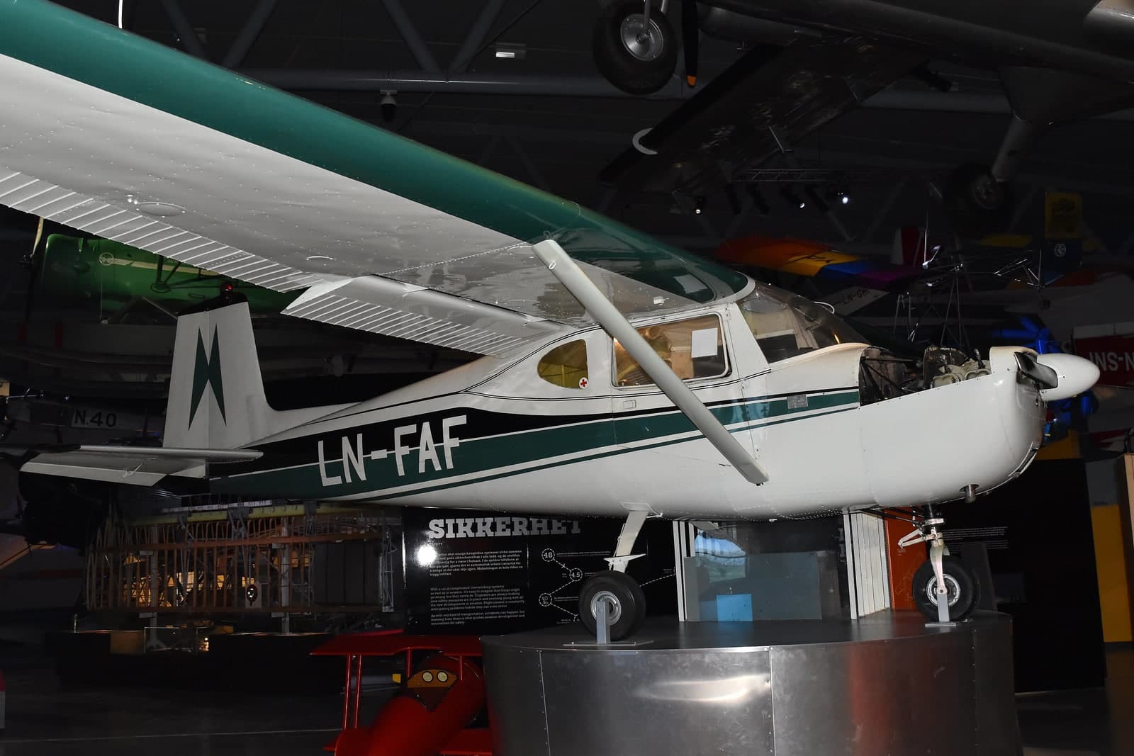 LN-FAF — Single-engine aircraft