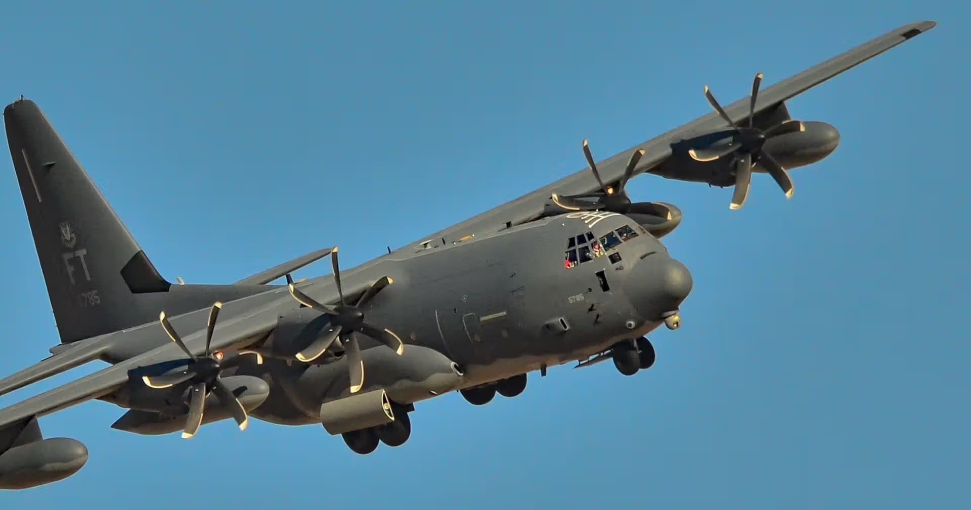 Unidentified — Aircraft