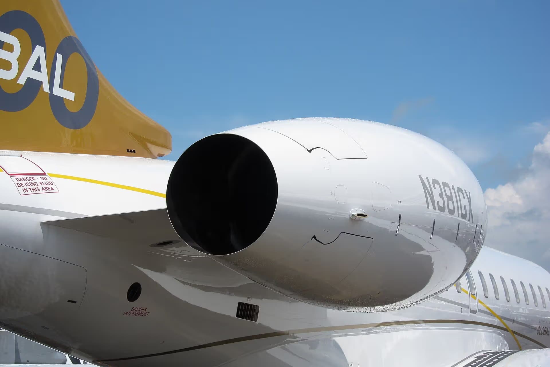 N381GX — Business jet
