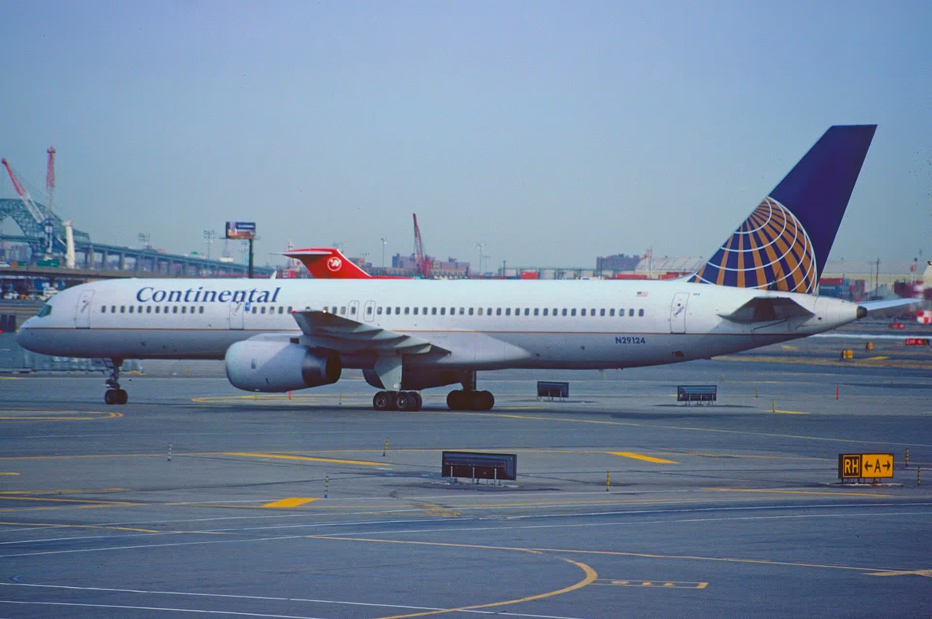 N29124 — Boeing