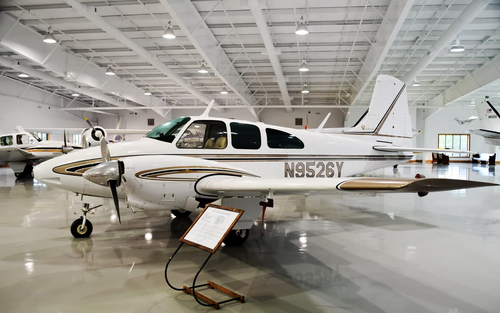 N9526Y — Beechcraft