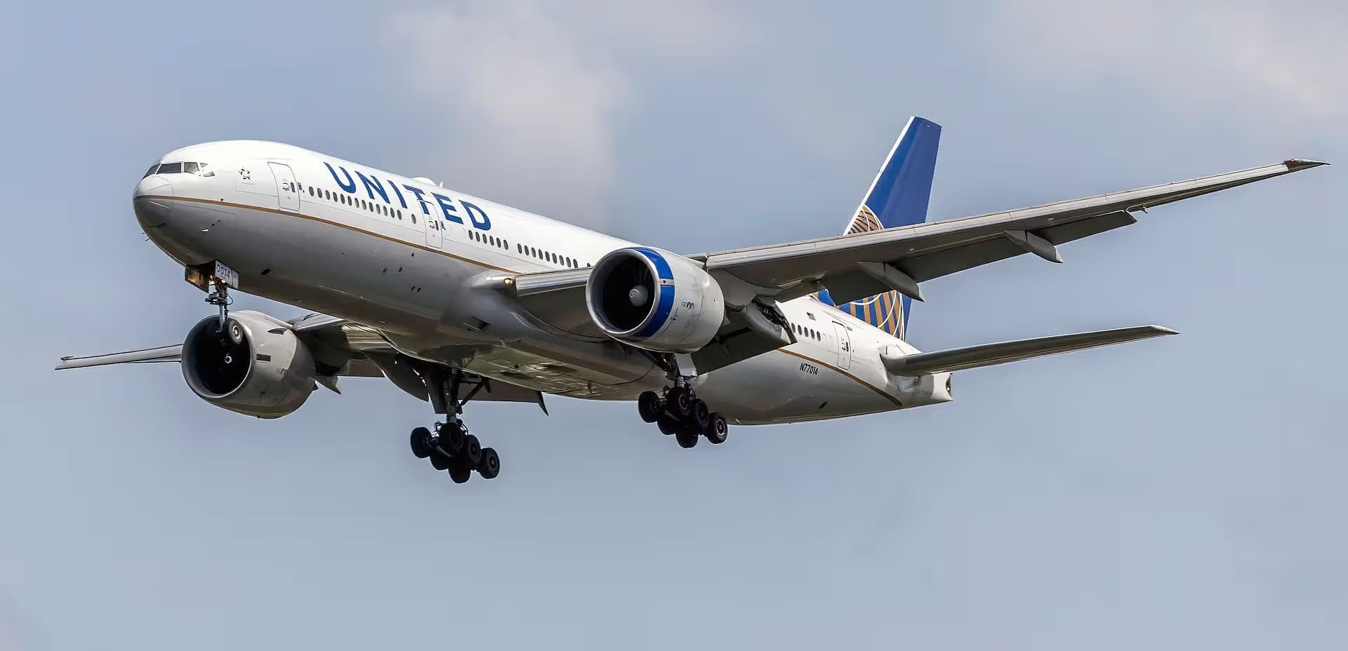 N77014 — Boeing
