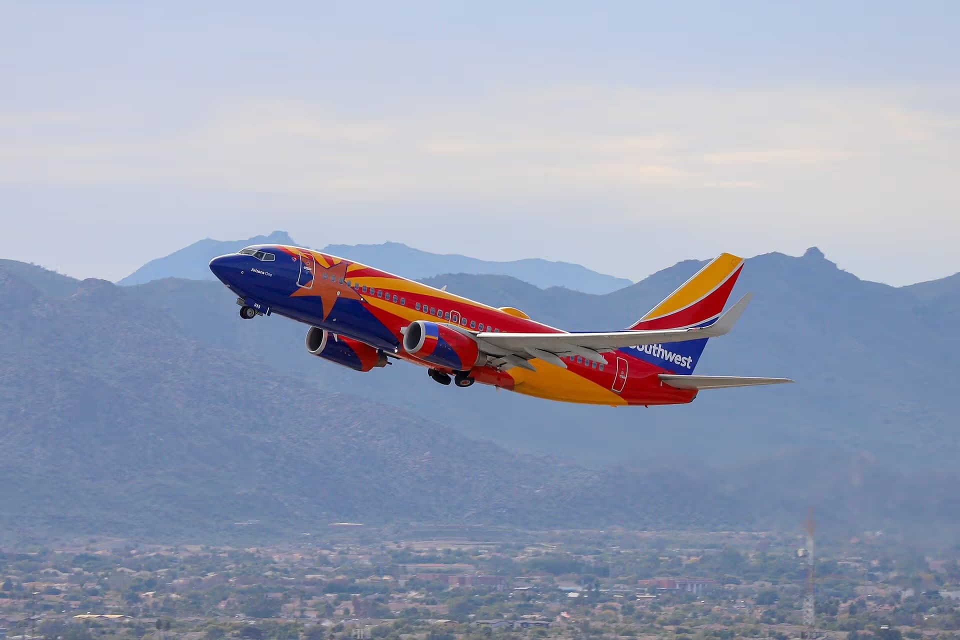 N955WN — Twin-engine aircraft