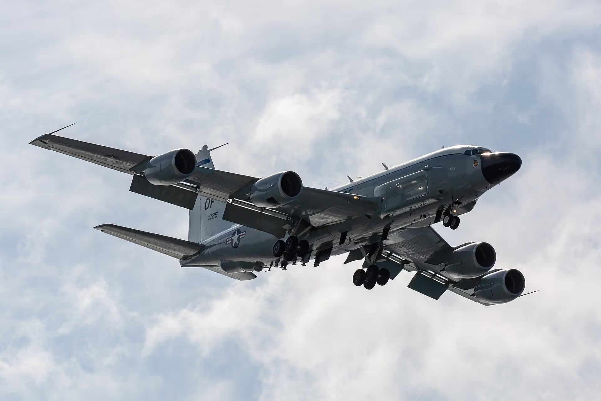 Unidentified — Boeing