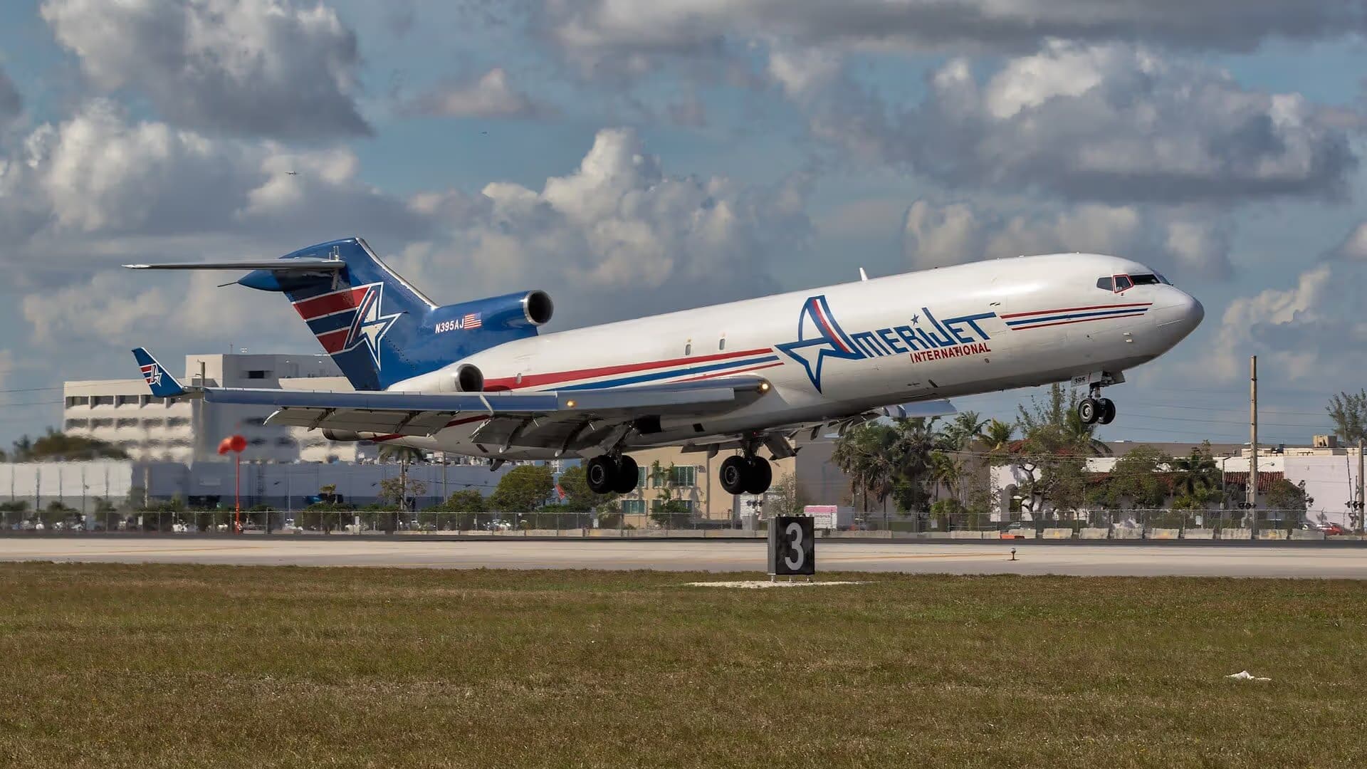 N395AJ — Boeing