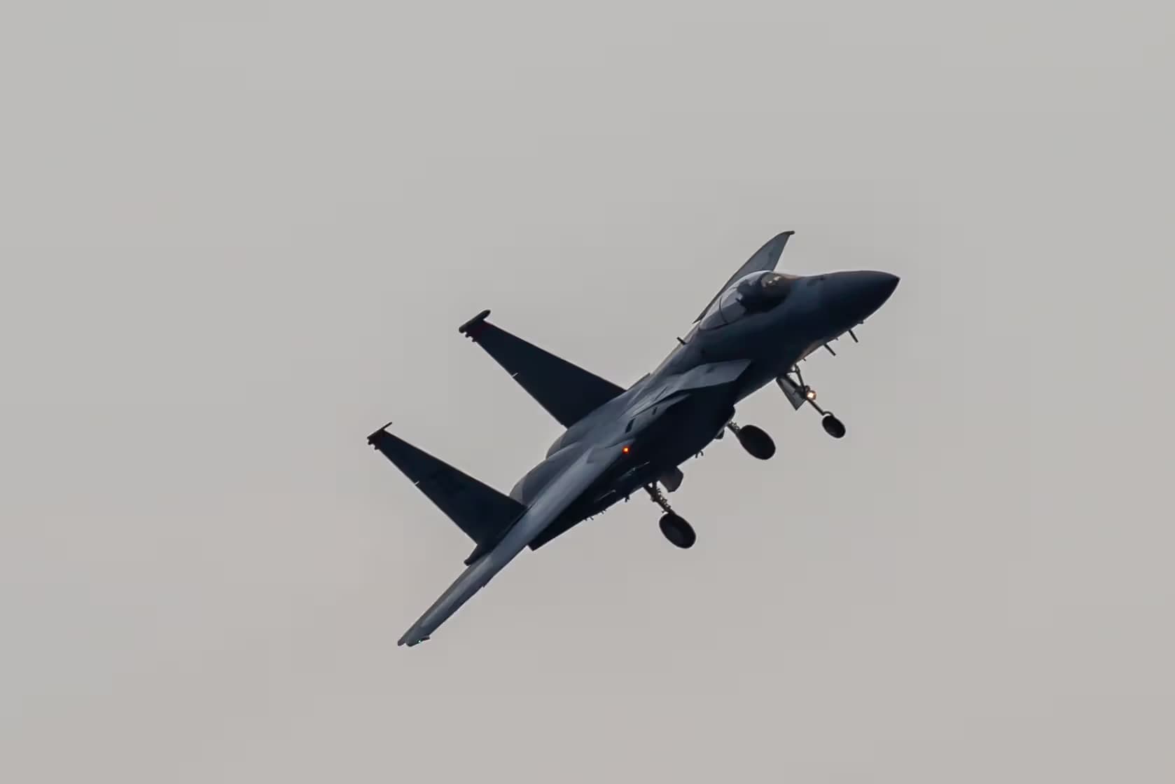 Unidentified — Aircraft