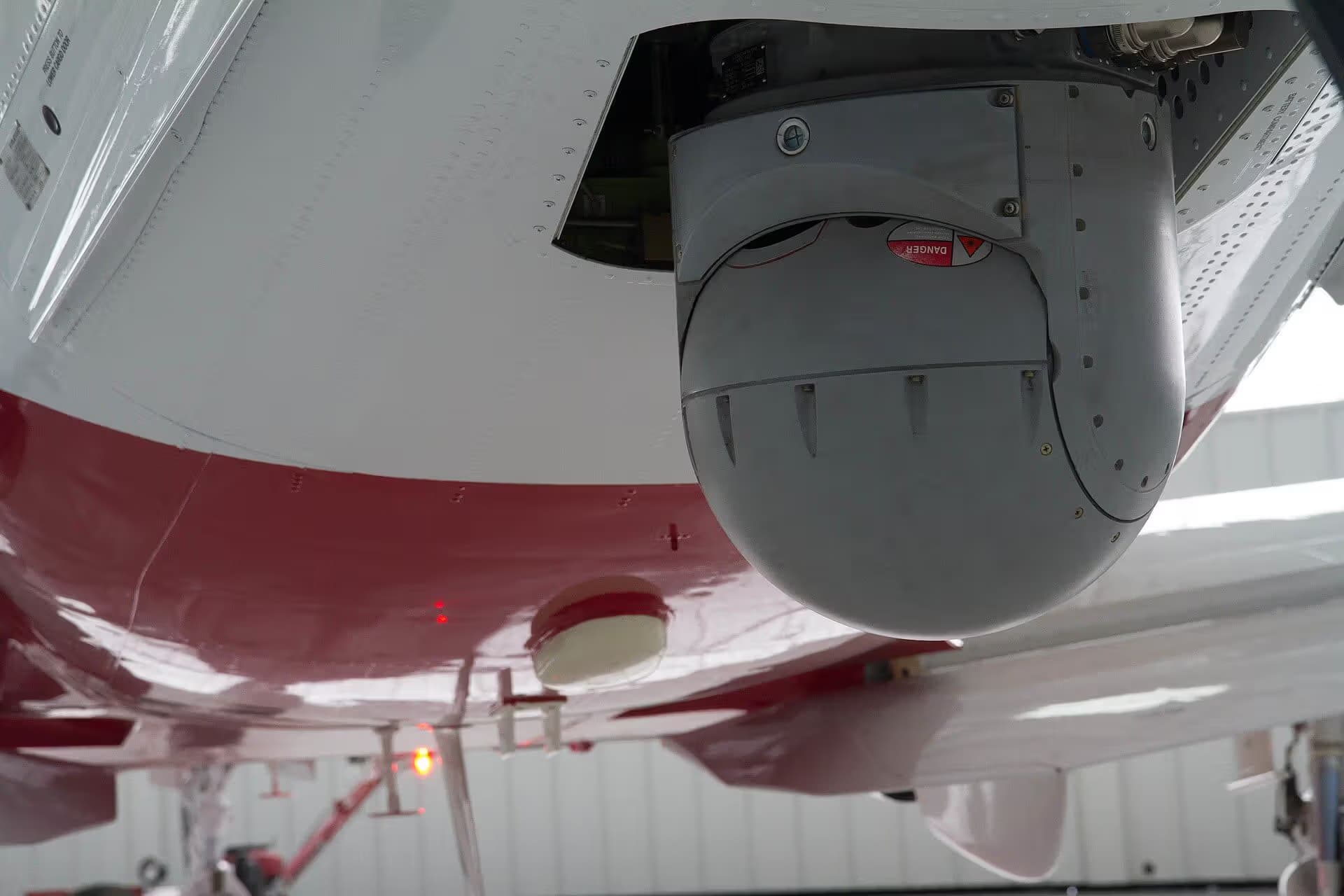 N328SF — Aircraft