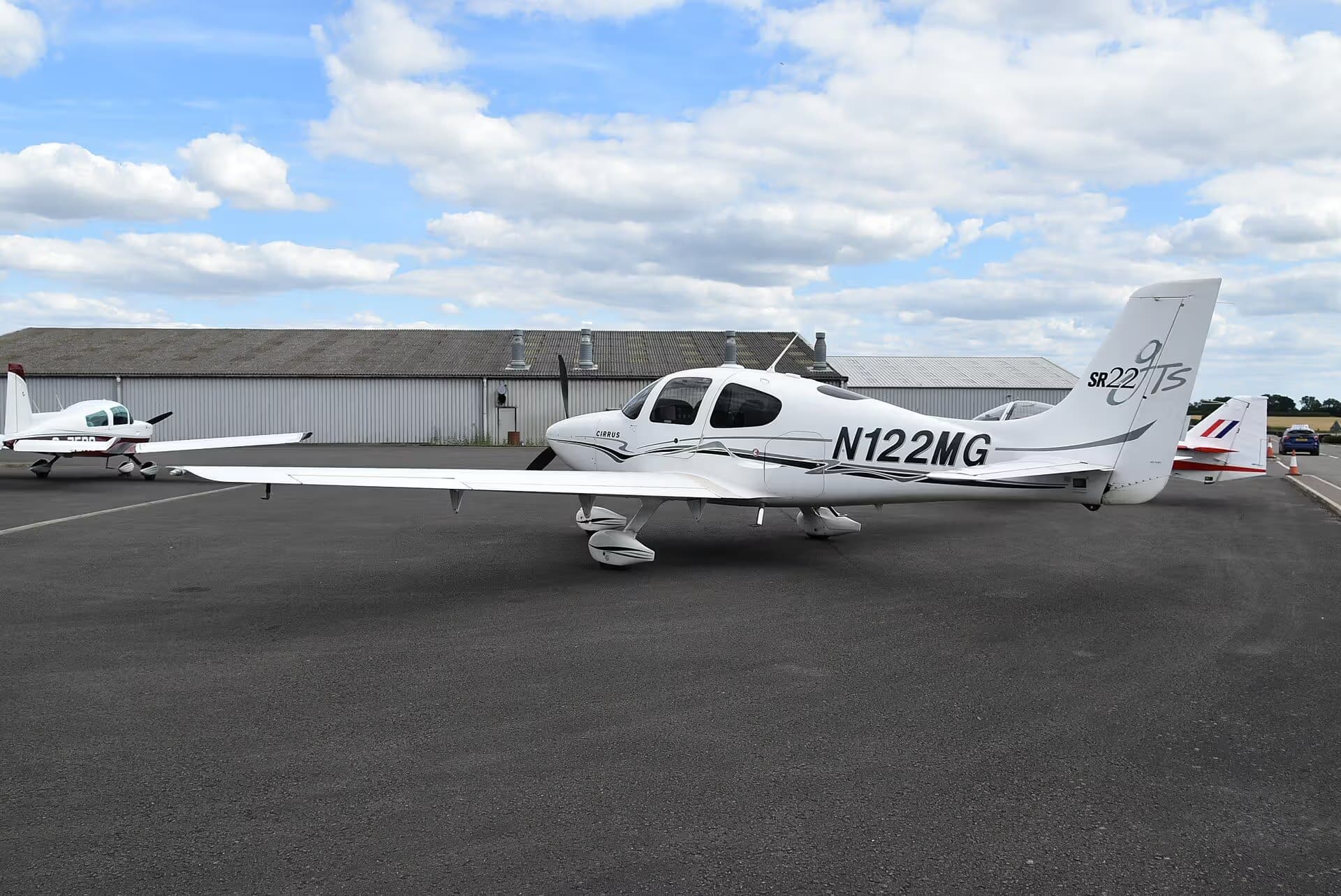 N122MG — Cirrus