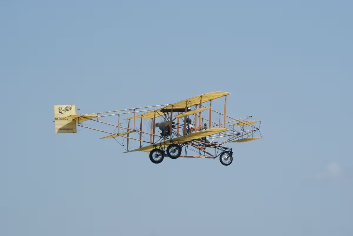 Unidentified — Aircraft