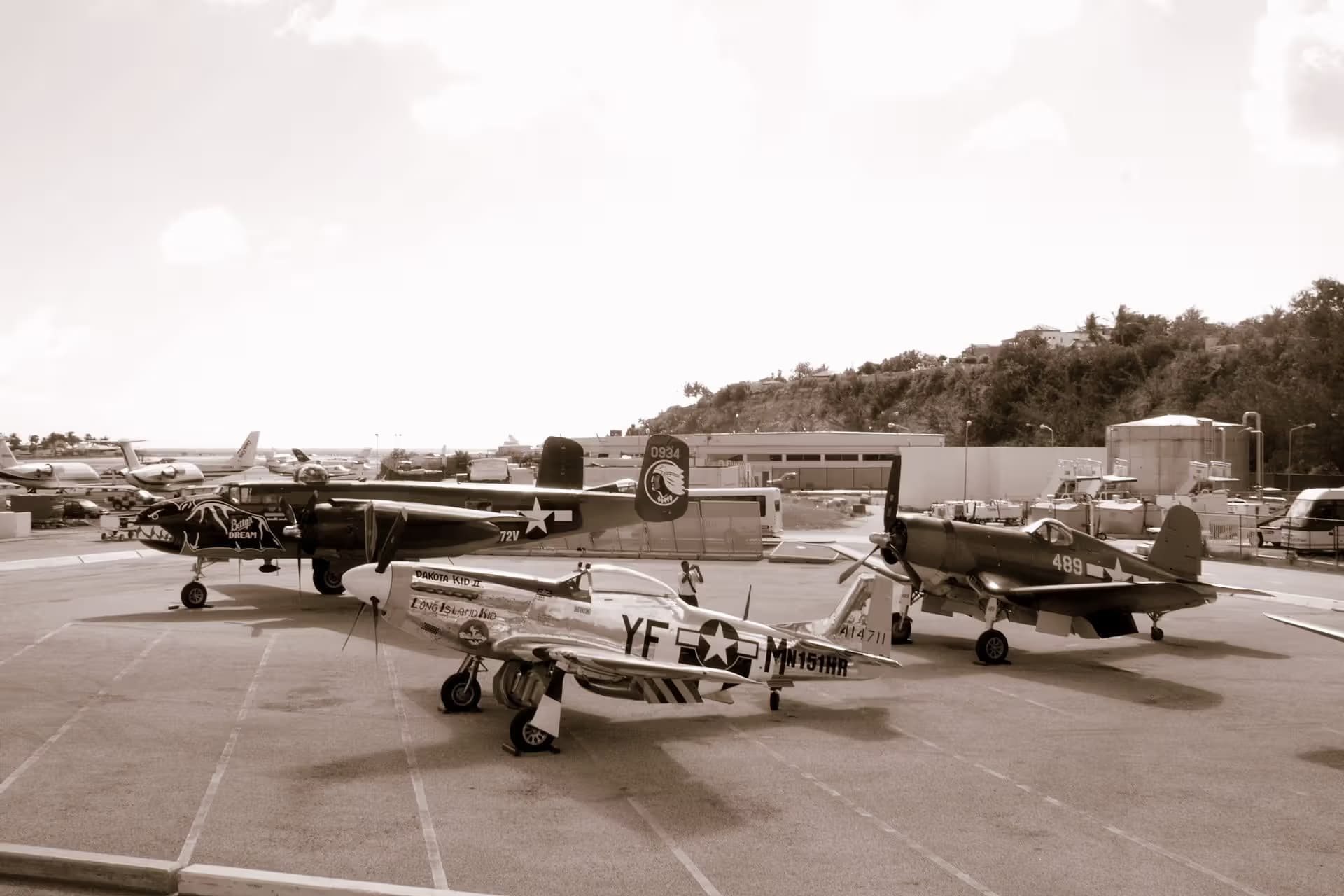 N151HR — Warbird
