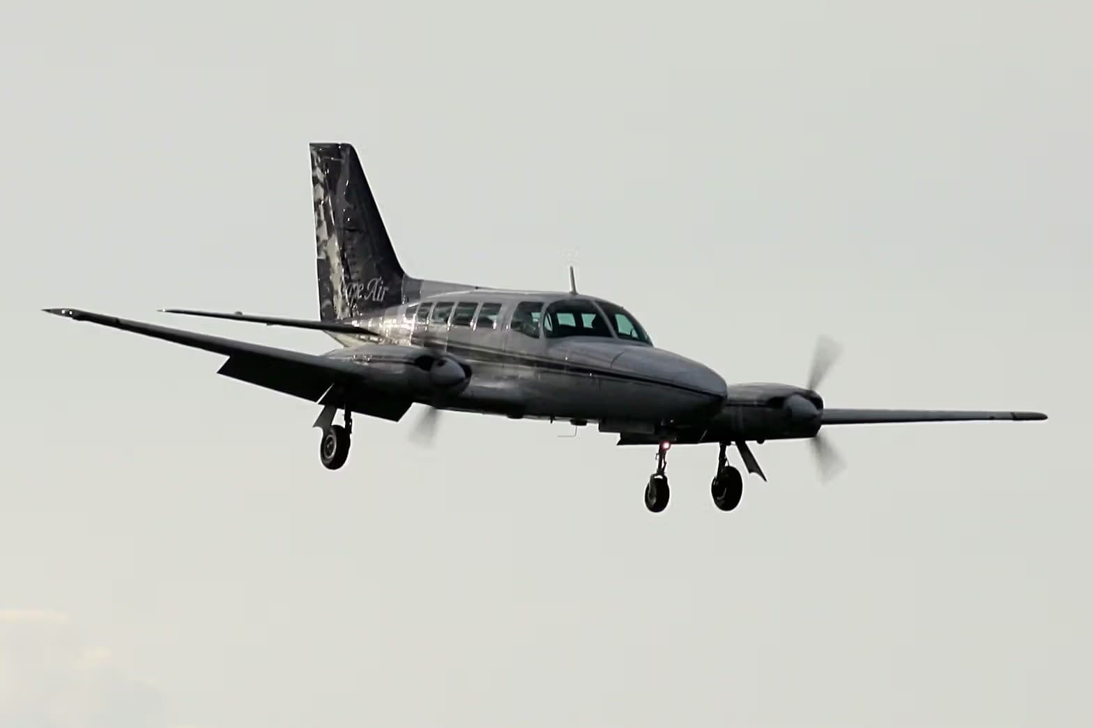 N7037E — Cessna