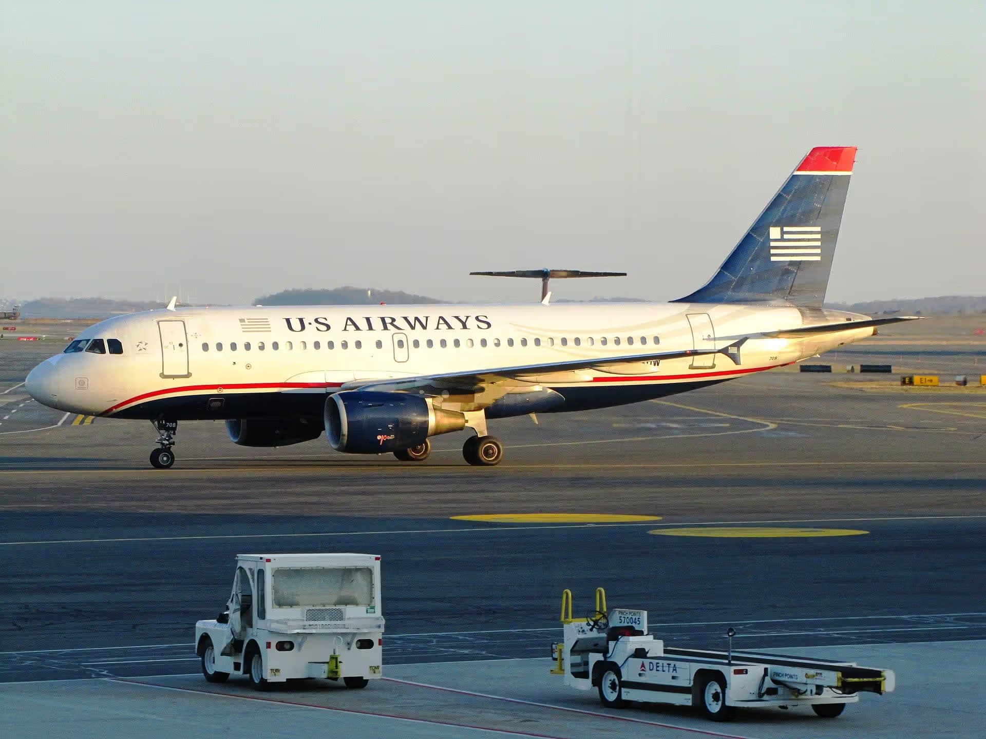 N708UW — Airbus