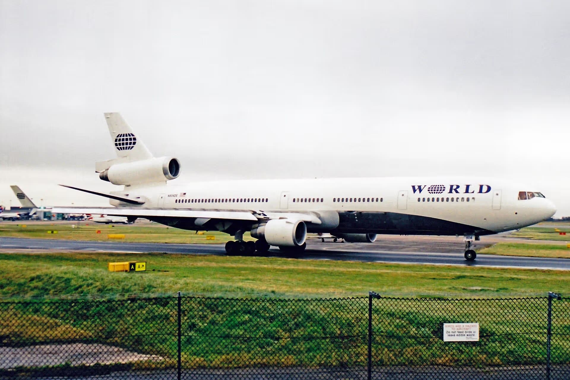 N804DE — Douglas
