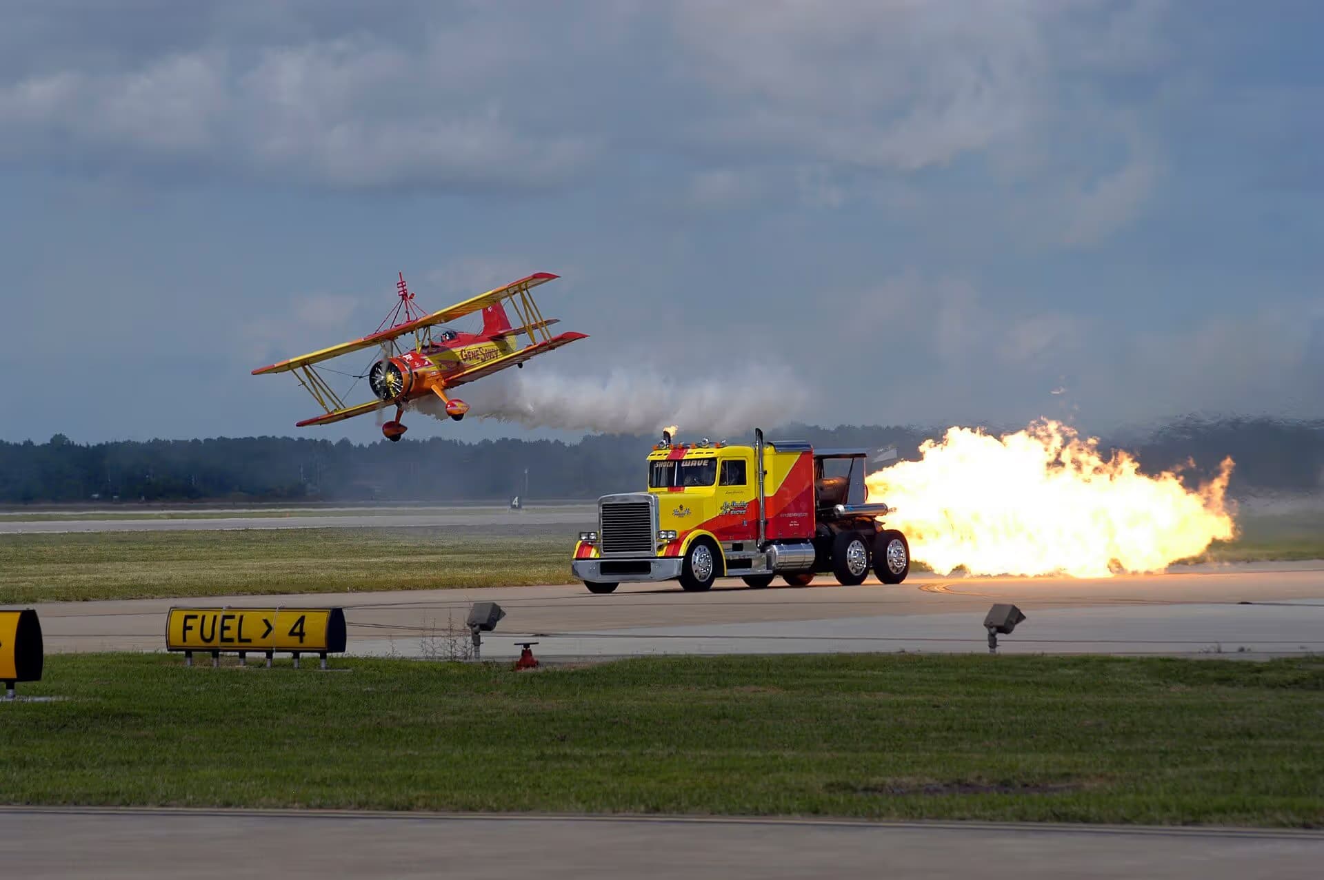 N7699 — Aircraft