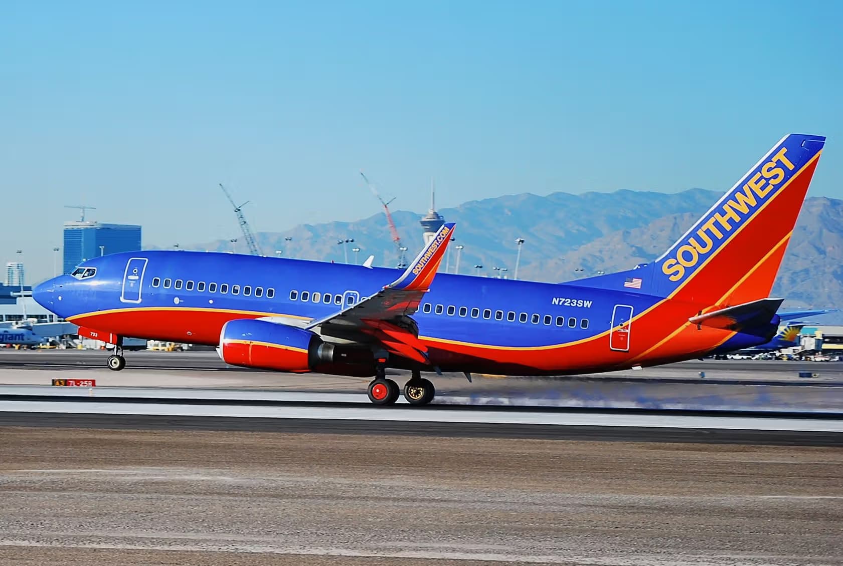 N723SW — Boeing