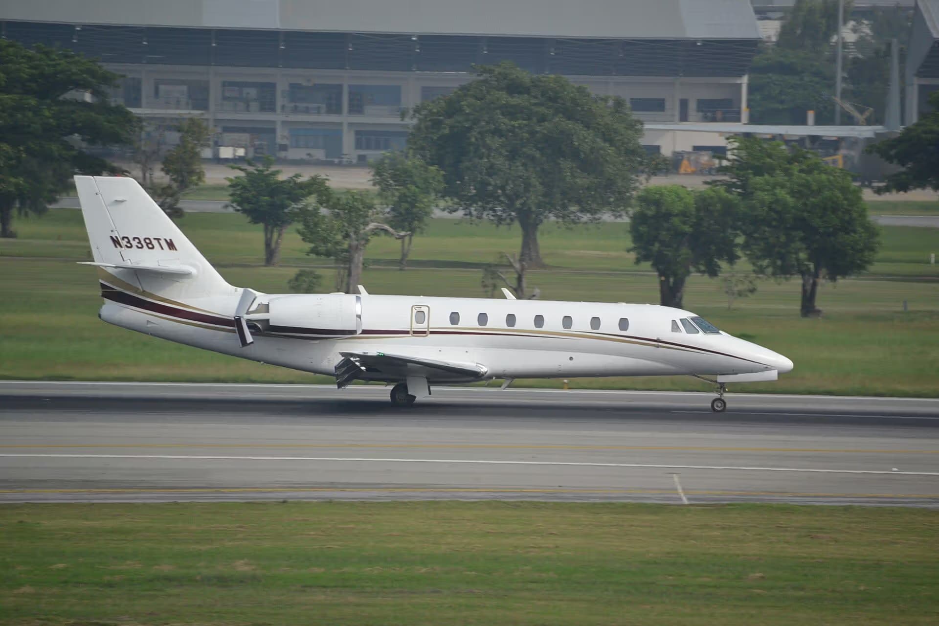N338TM — Business jet