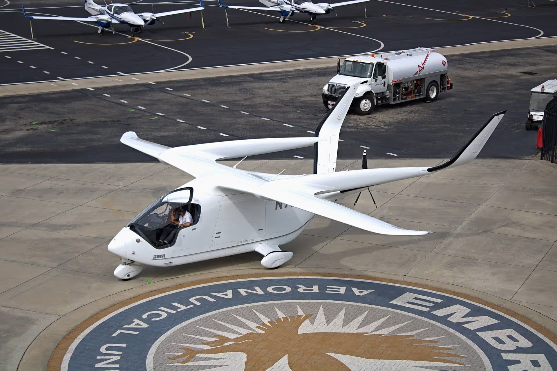 N916LF — Aircraft