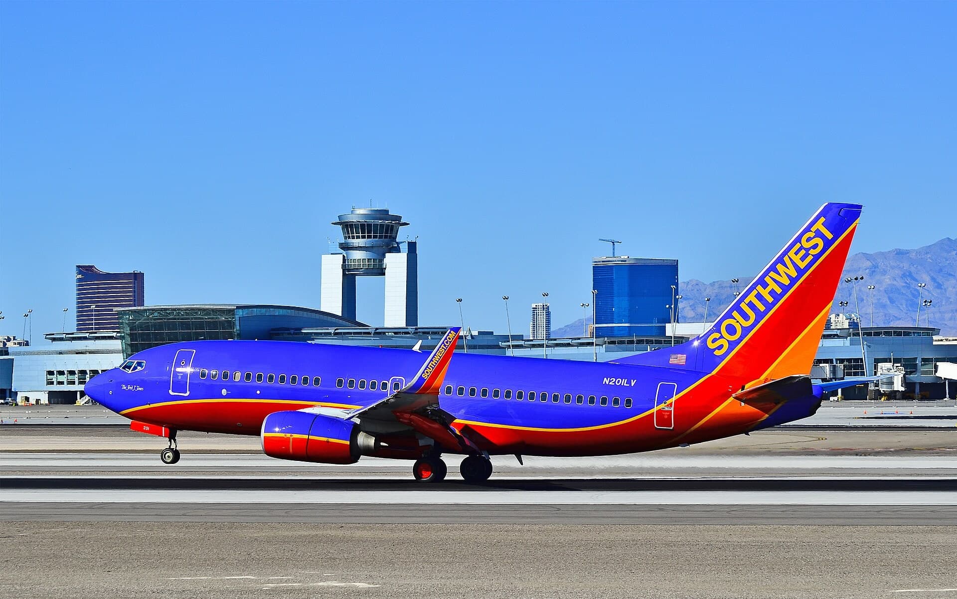 N201LV — Boeing