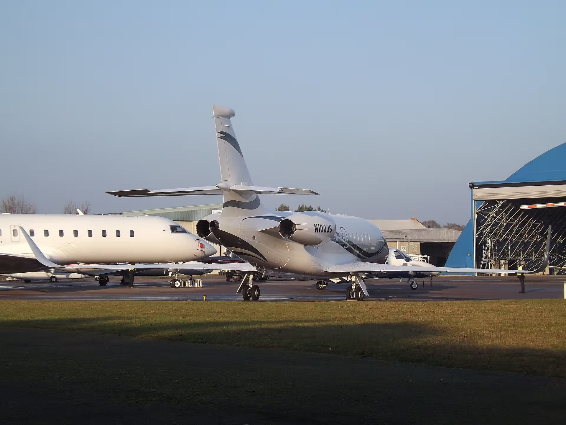 N100JS — Business jet