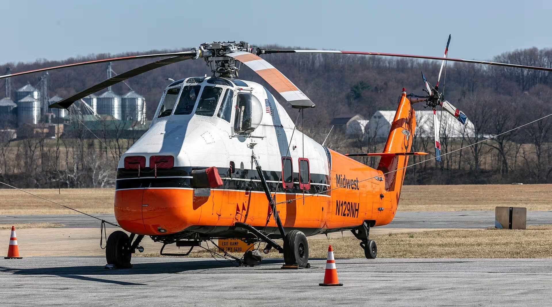 N129NH — Helicopter
