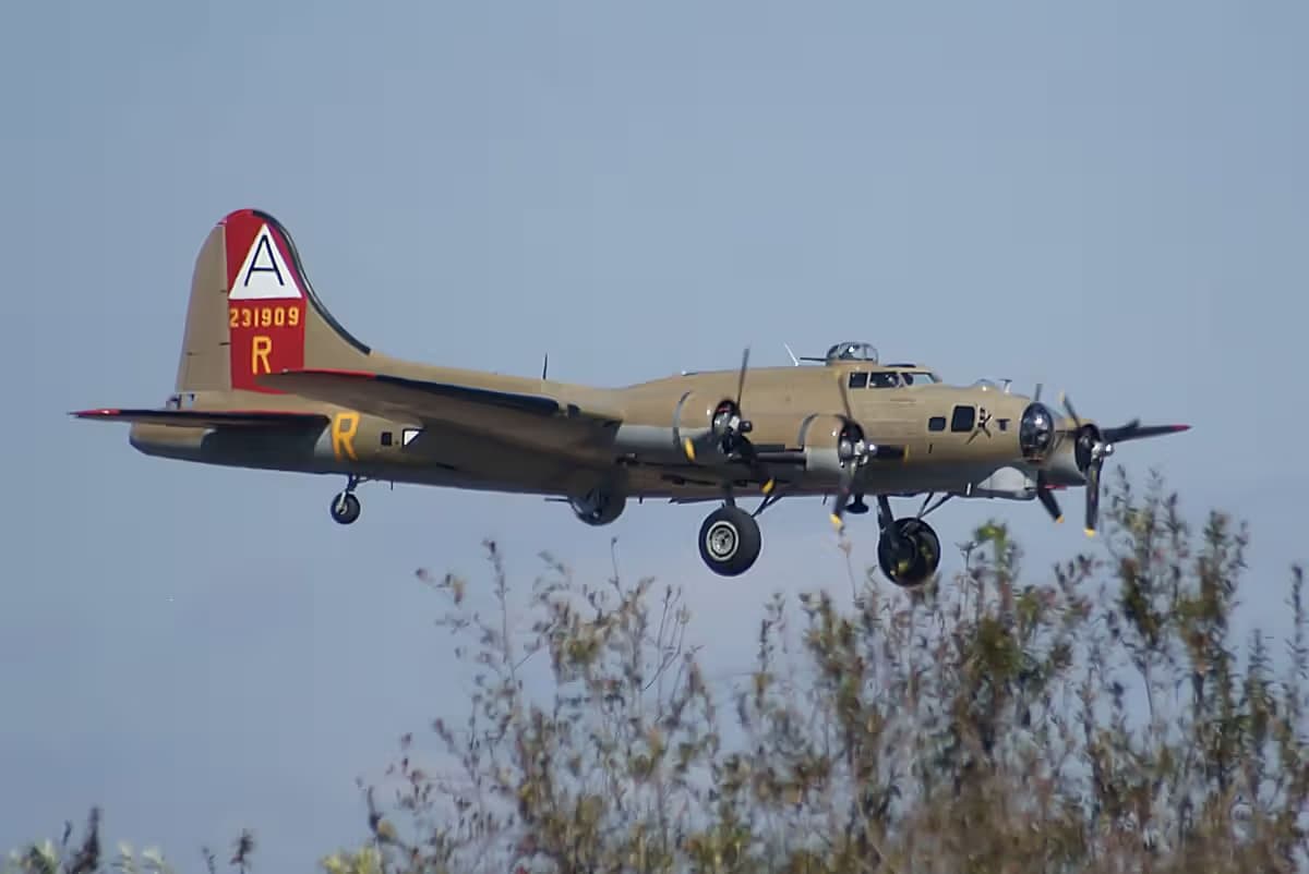 Unidentified — Aircraft
