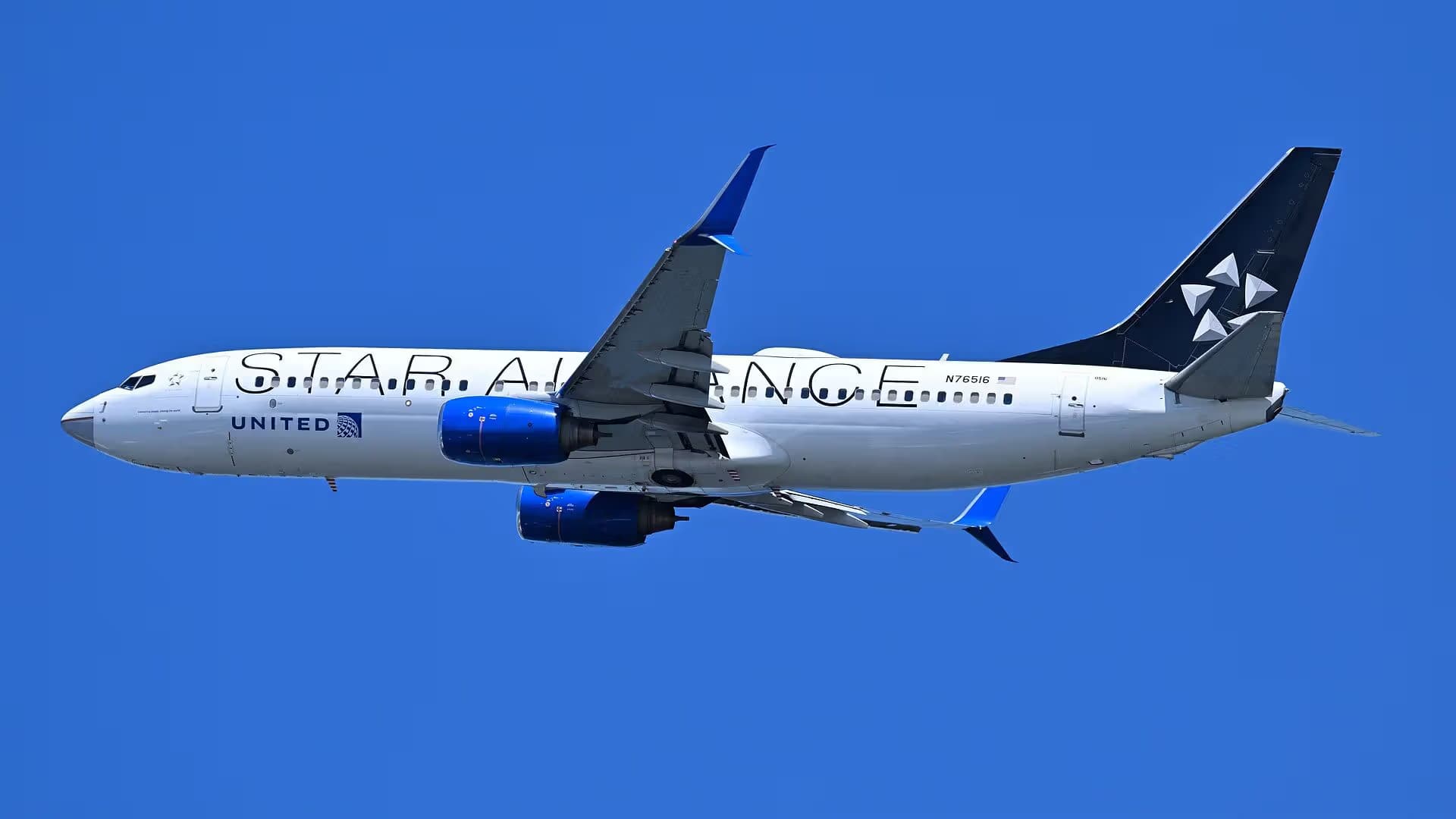 N76516 — Boeing